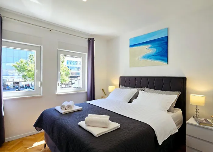 Punta Maka * Makarská